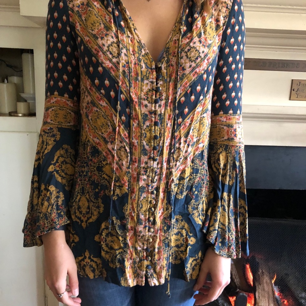 Long sleeve blouse